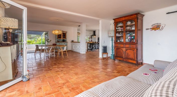 Image No.5-5 Bed Villa for sale