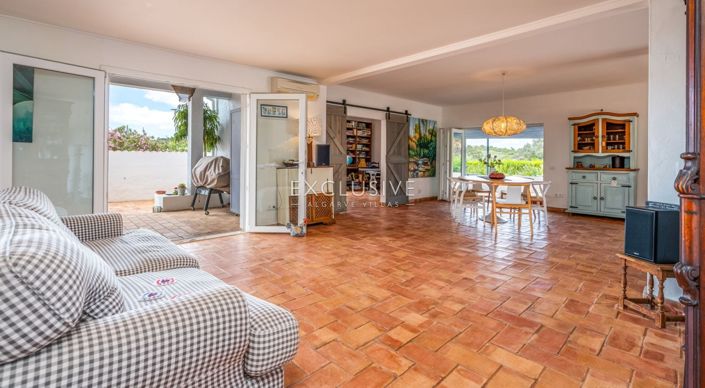 Image No.6-5 Bed Villa for sale