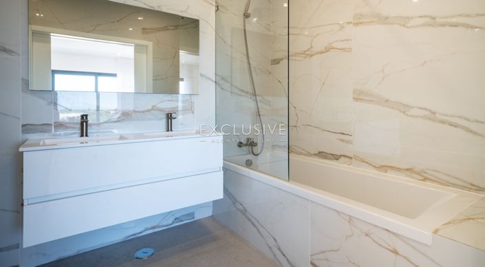 Image No.19-Villa de 4 chambres à vendre à Loule