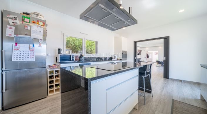 Image No.5-Villa de 4 chambres à vendre à Portimao