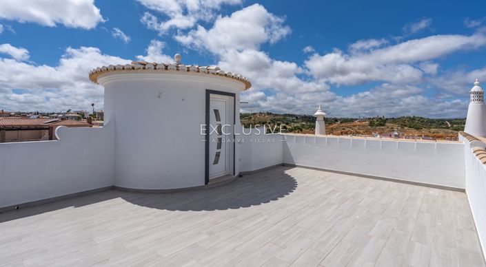 Image No.17-3 Bed Villa for sale