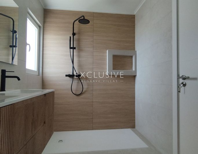 Image No.13-3 Bed Villa for sale