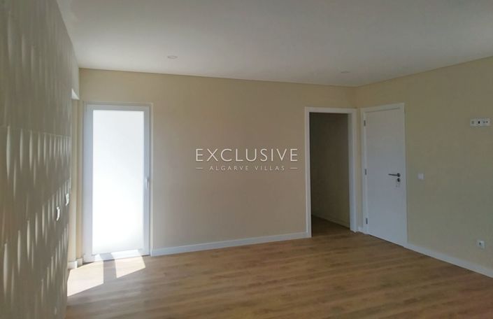 Image No.15-3 Bed Villa for sale