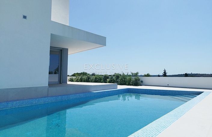 Image No.3-3 Bed Villa for sale