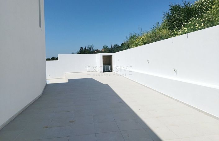 Image No.30-3 Bed Villa for sale