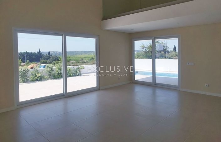 Image No.8-3 Bed Villa for sale