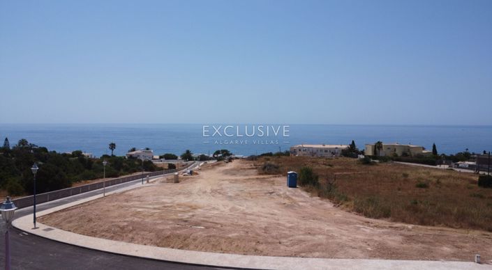 Image No.2-Terrain de 4 chambres à vendre à Luz