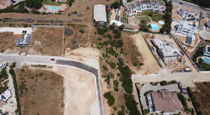 Image No.25-Terrain de 4 chambres à vendre à Luz