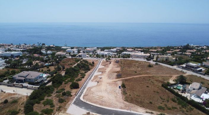 Image No.4-Terrain de 4 chambres à vendre à Luz