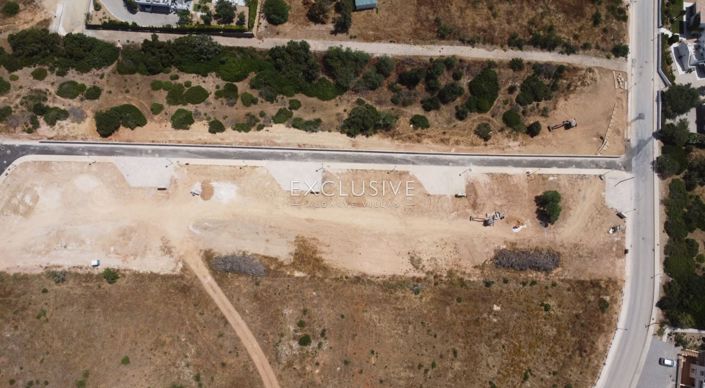 Image No.6-Terrain de 4 chambres à vendre à Luz