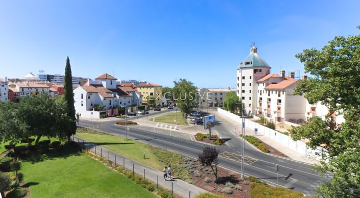 Image No.27-3 Bed Apartment for sale