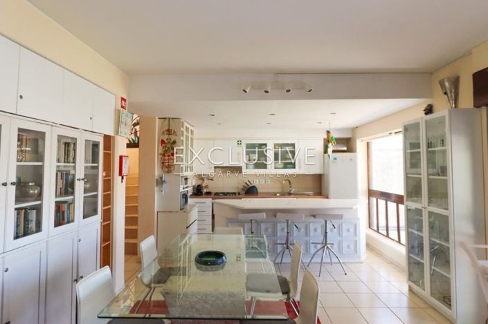 Image No.4-3 Bed Apartment for sale