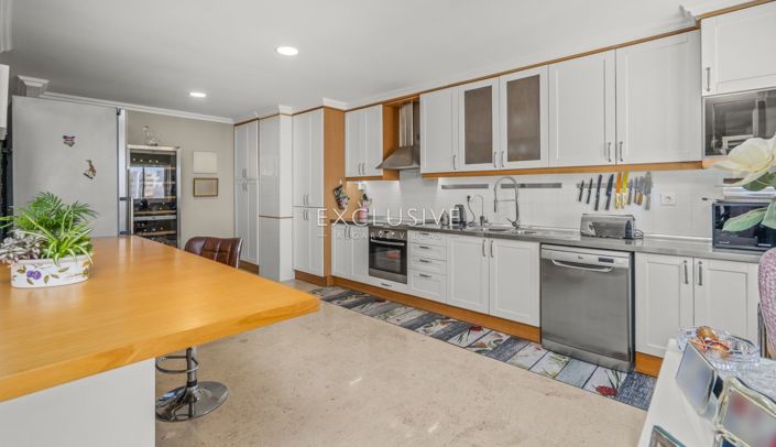 Image No.4-Appartement de 4 chambres à vendre à Lagos