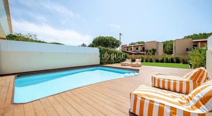 Image No.10-2 Bed Villa for sale