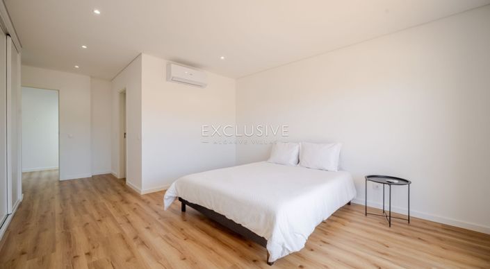 Image No.33-2 Bed Villa for sale