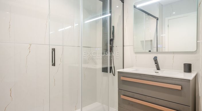 Image No.42-2 Bed Villa for sale