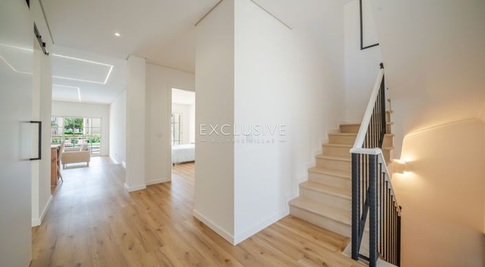 Image No.9-2 Bed Villa for sale