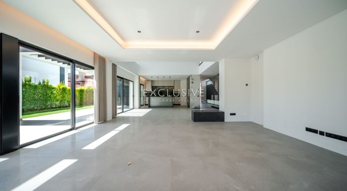 Image No.19-Villa de 4 chambres à vendre à Loule