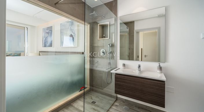 Image No.18-Villa de 4 chambres à vendre à Lagos