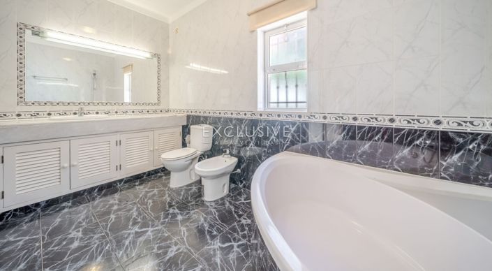 Image No.16-Villa de 4 chambres à vendre à Portimao