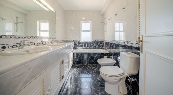 Image No.20-Villa de 4 chambres à vendre à Portimao