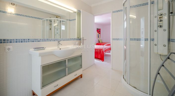 Image No.28-Villa de 4 chambres à vendre à Portimao