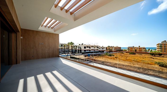 Image No.28-2 Bed Apartment for sale