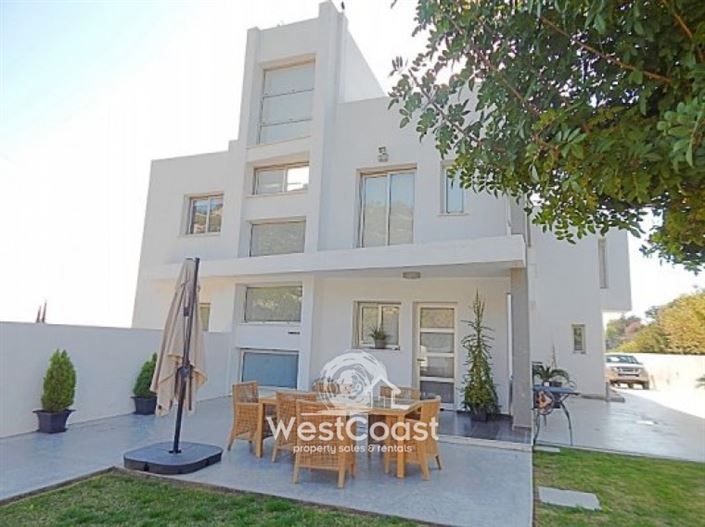 Image No.2-Villa de 3 chambres à vendre à Tsada