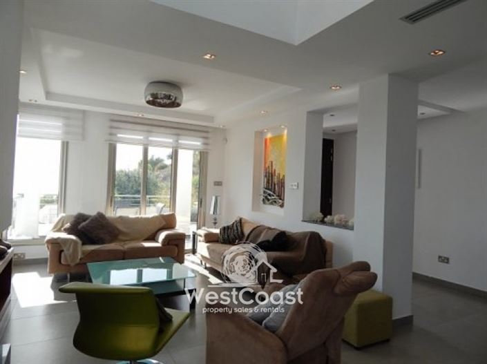 Image No.7-Villa de 3 chambres à vendre à Tsada