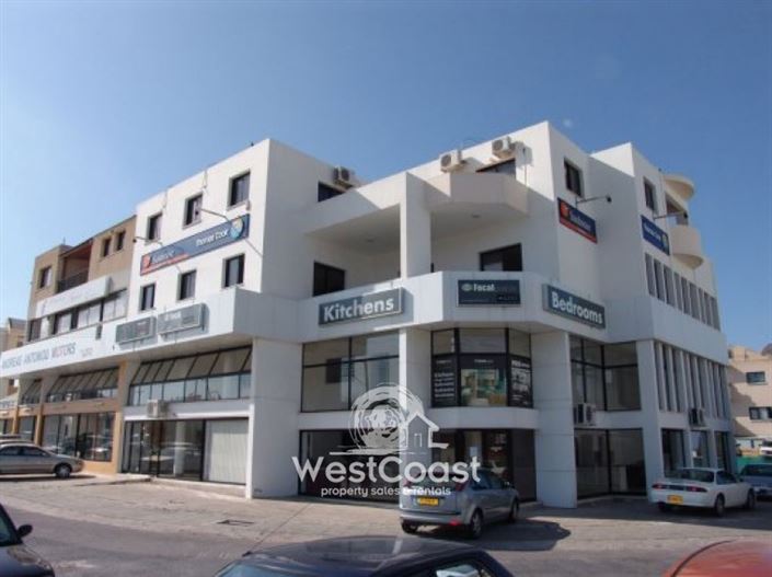 Image No.2-Commercial à vendre à Paphos