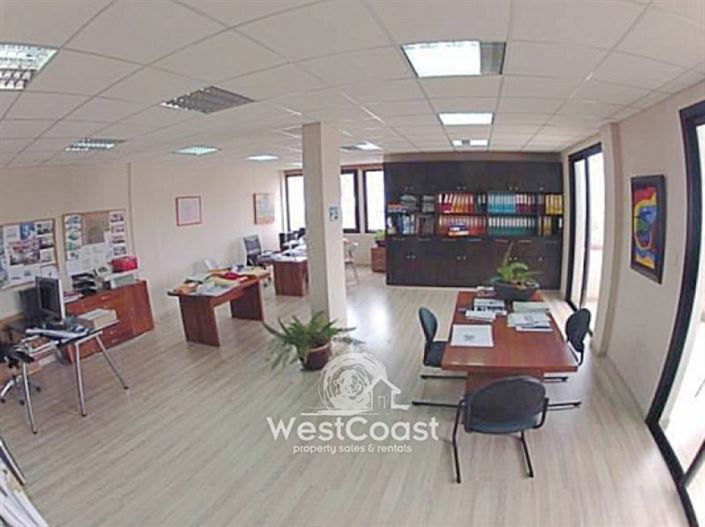 Image No.4-Commercial à vendre à Paphos