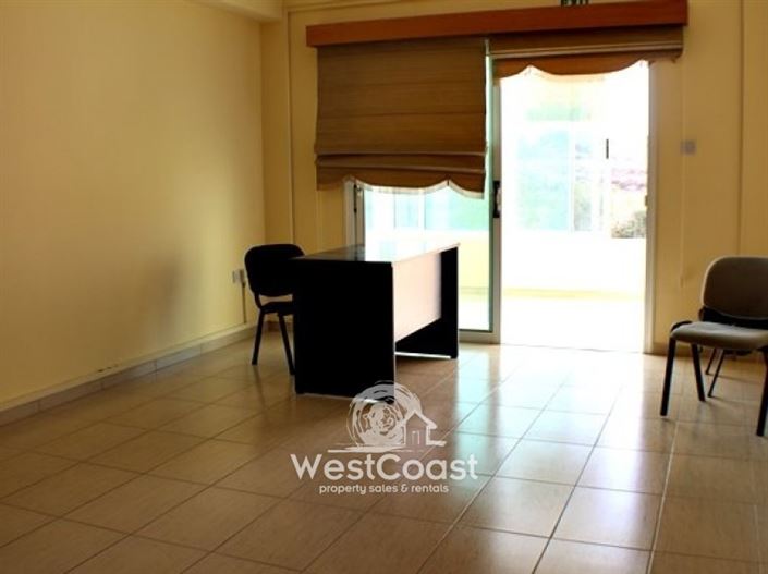 Image No.3-Commercial à vendre à Anavargos