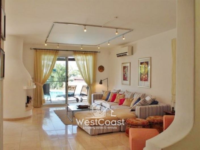 Image No.2-Villa de 5 chambres à vendre à Chloraka