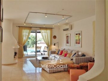 59964-5-bedroom-seafront-villa-in-apollo-beac