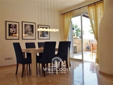 59966-5-bedroom-seafront-villa-in-apollo-beac