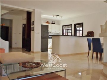 59967-5-bedroom-seafront-villa-in-apollo-beac