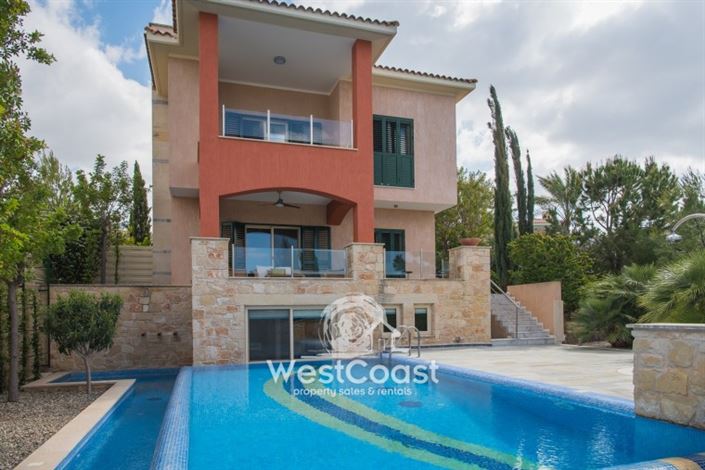 Image No.2-Villa de 5 chambres à vendre à Lachi