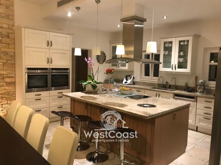 Image No.5-Villa de 4 chambres à vendre à Episkopi