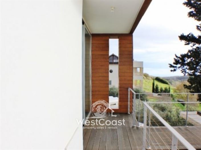 Image No.7-Villa de 4 chambres à vendre à Tsada