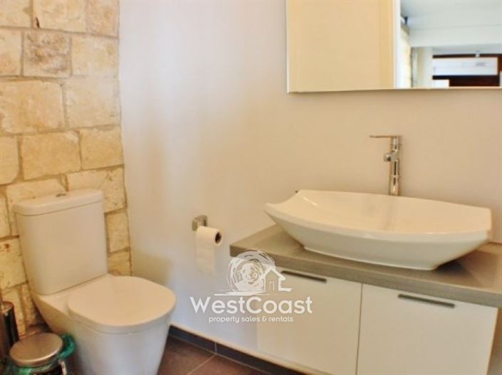 Image No.8-Villa de 4 chambres à vendre à Tsada