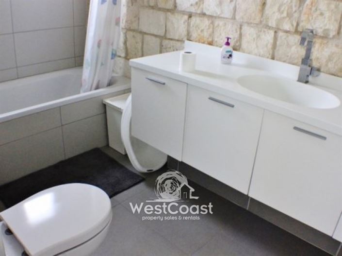 Image No.9-Villa de 4 chambres à vendre à Tsada