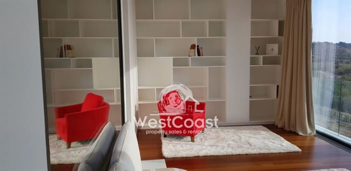 Image No.8-Villa de 5 chambres à vendre à Peyia