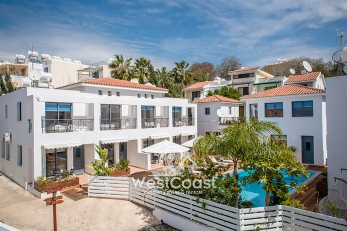 Image No.6-Commercial de 30 chambres à vendre à Kissonerga