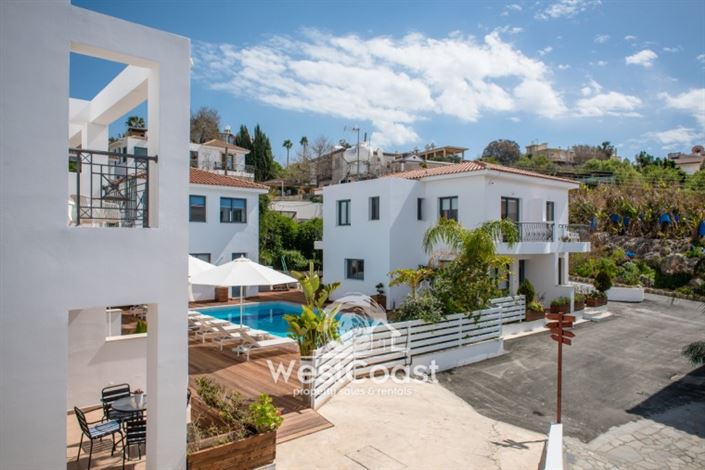 Image No.8-Commercial de 30 chambres à vendre à Kissonerga