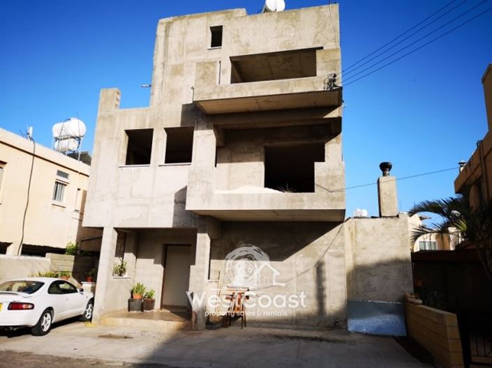 Image No.3-10 Bed Commercial for sale