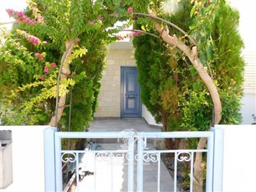 102877-detached-villa-for-sale-in-chlorakaful