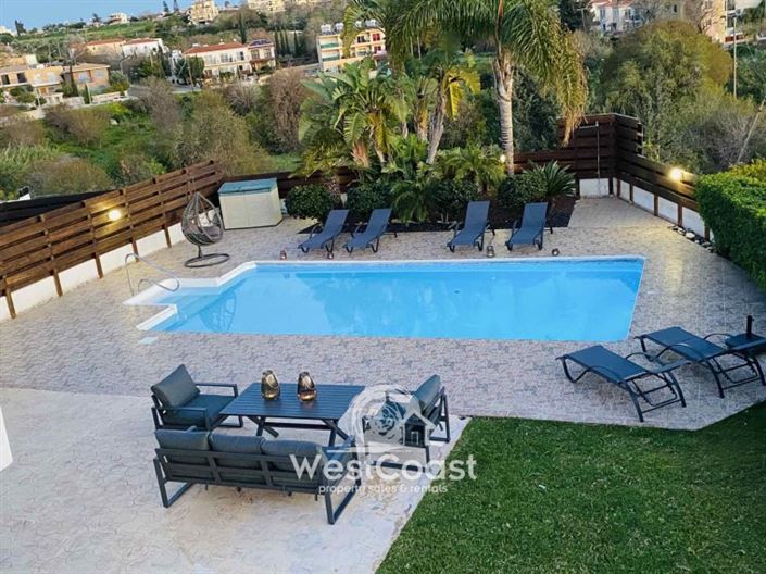 Image No.2-5 Bed Villa for sale