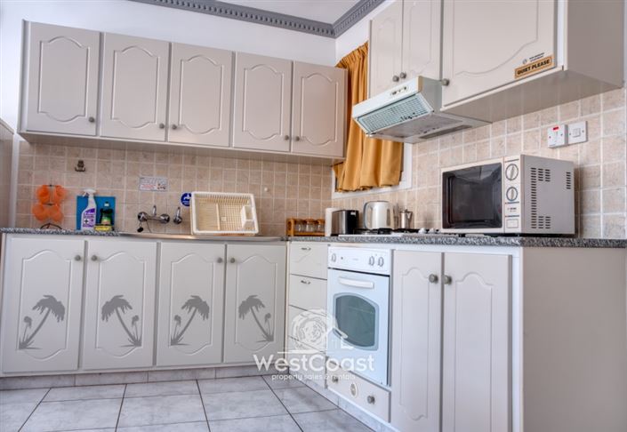 Image No.7-20 Bed Commercial for sale