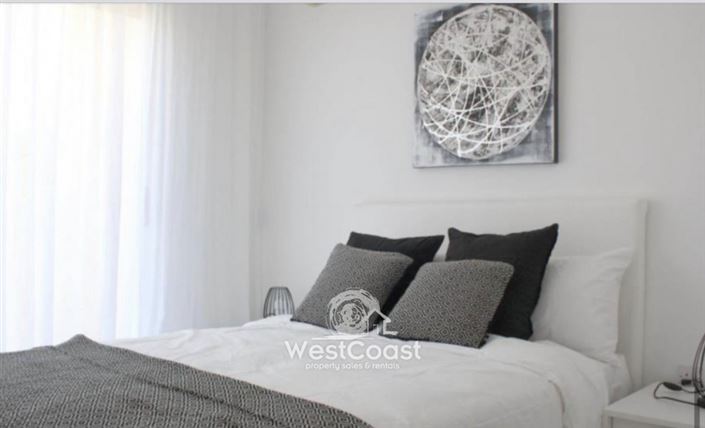 Image No.5-2 Bed Townhouse for sale