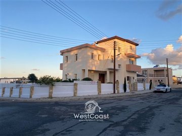 154985-detached-villa-for-sale-in-embafull